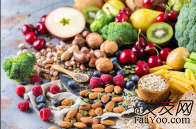 導致女生脫發的原因有哪些，應該怎么去正確改善？